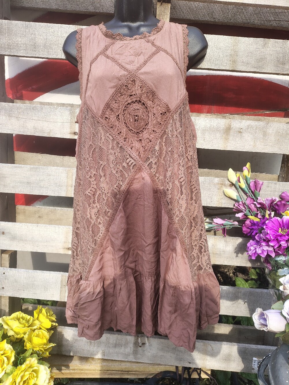 Sleeveless Lace Panel Midi Dress in Dusty Rose By Altered State Large